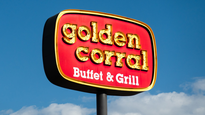 Golden Corral freestanding outdoor sign
