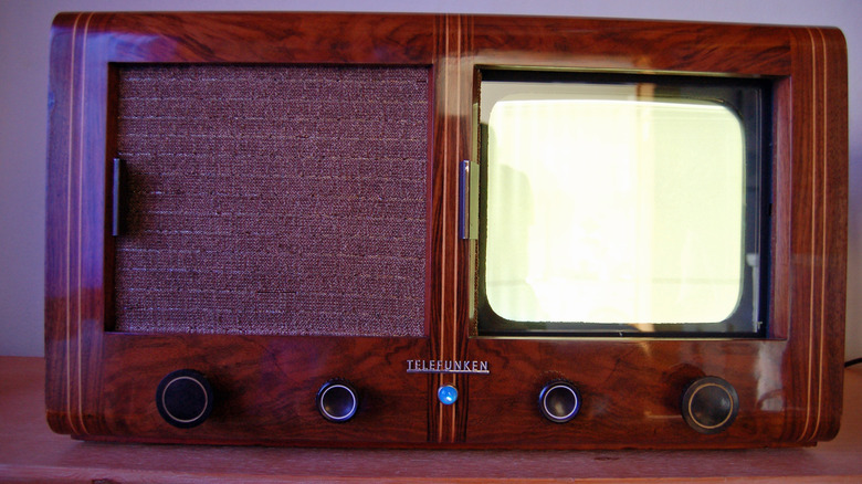 A photo of an early 1930s television