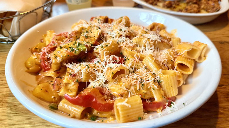 Spicy Chicken and Peppers Rigatoni in a bowl
