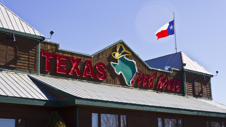 An exterior image of a Texas Roadhouse location
