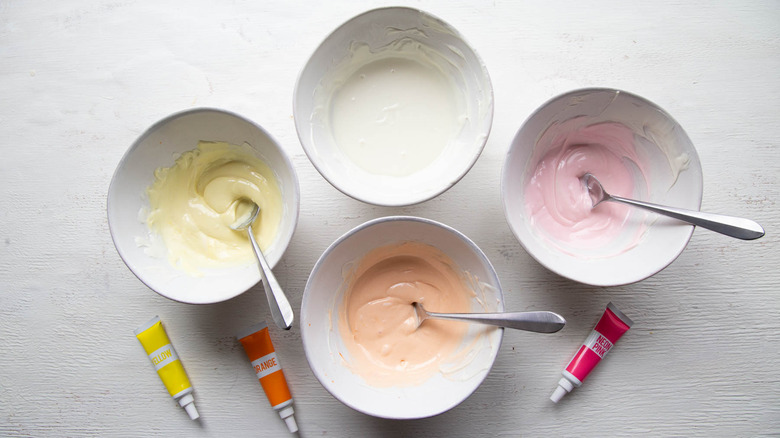 white and pastel glaze in four white bowls