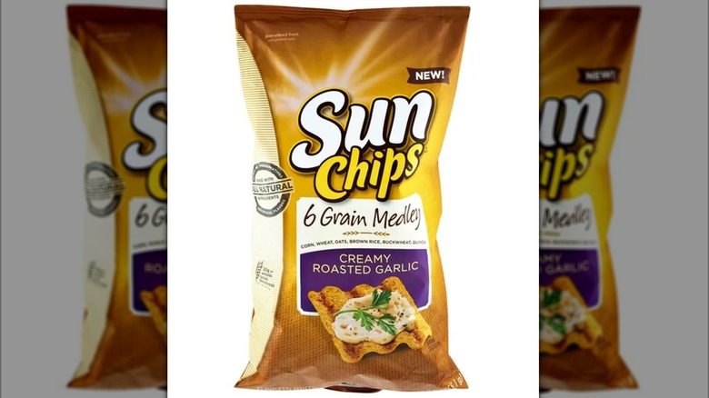 6 Grain Medley Creamy Roasted Garlic SunChips
