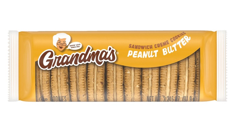 Packet of Frito-Lay Grandma's Peanut Butter Sandwich Cookies