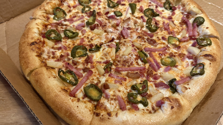 Pizza Hut Spicy Hawaiian Lover's Pizza
