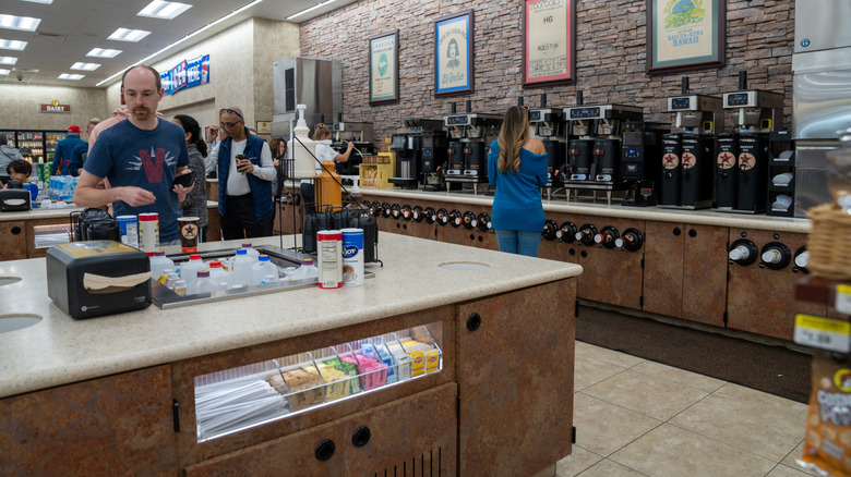customers at a Buc-ee's coffee bar
