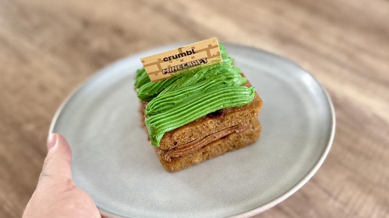 Minecraft Grass Block Cake