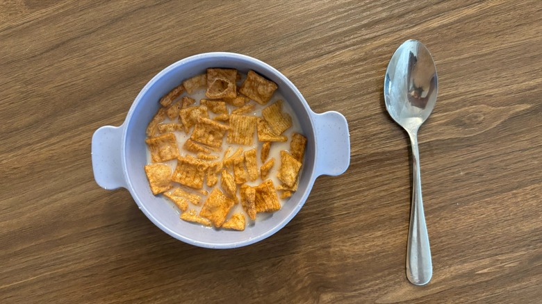 Cinnamon Toast Crunch Root Beer Float cereal in bowl with milk