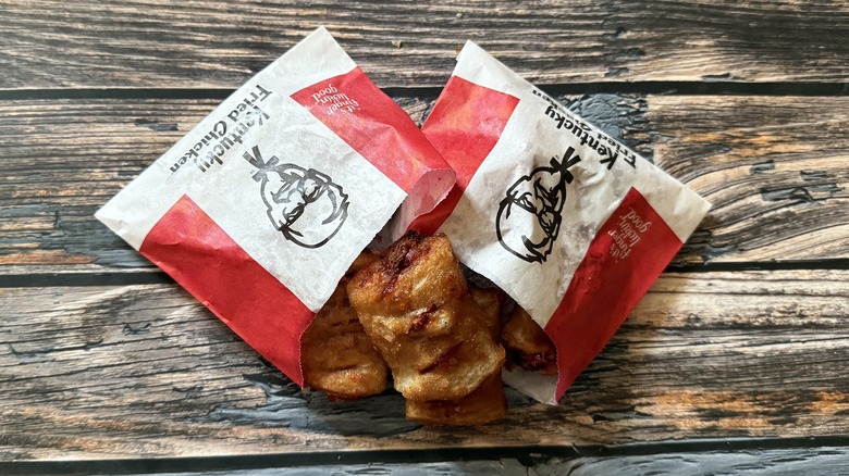 Strawberry & Crème Pie Poppers