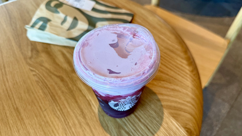 Starbucks' Hannah Montana Popstar Refresher drink on a wooden table