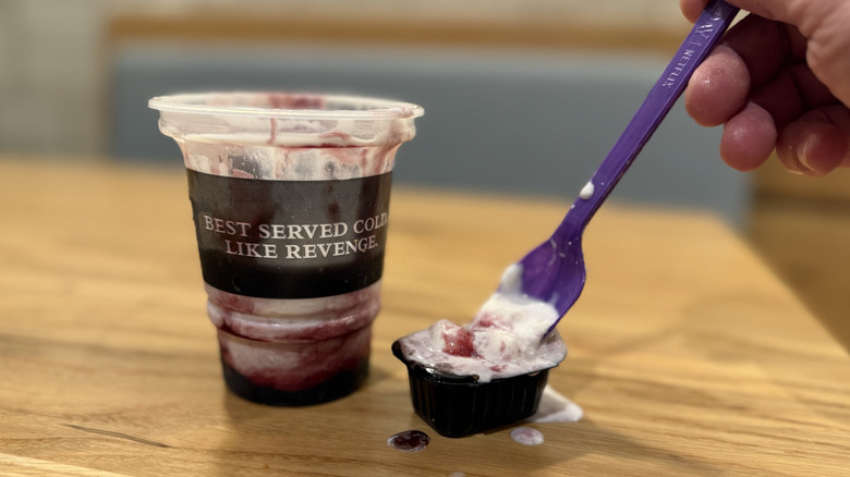 dipping the Raven's Blood Frosty into the Dips of Dread