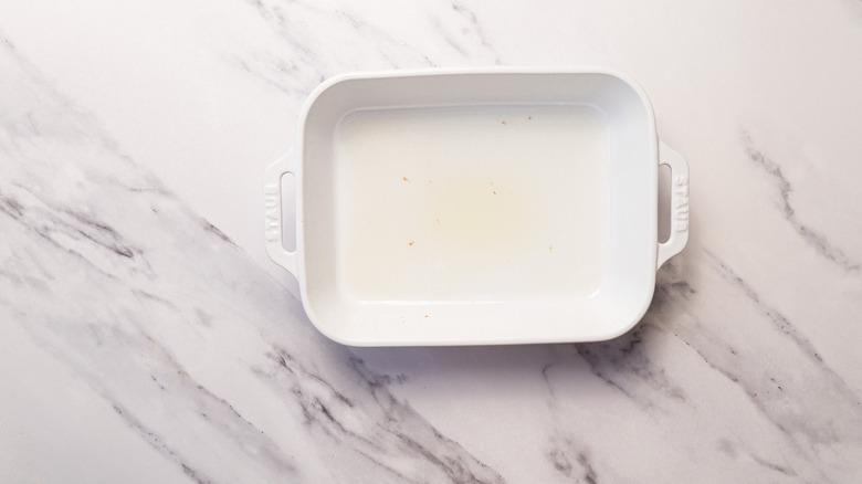 Casserole dish seasoned with oil