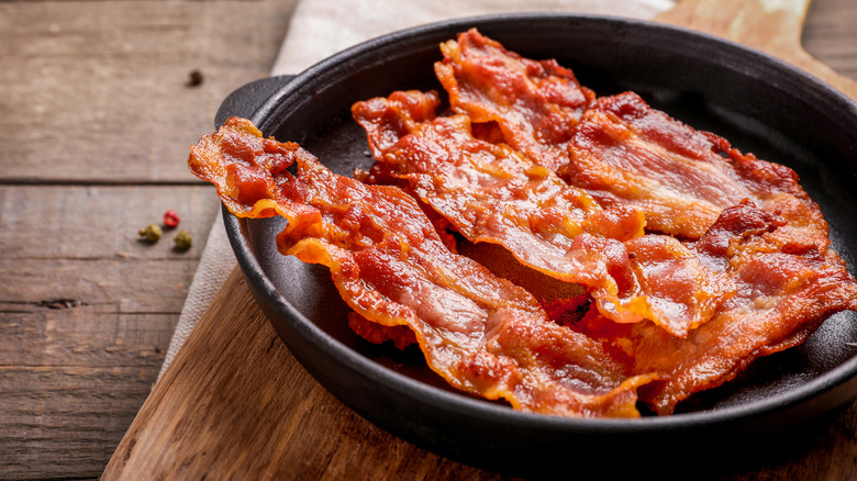 Crispy bacon on skillet
