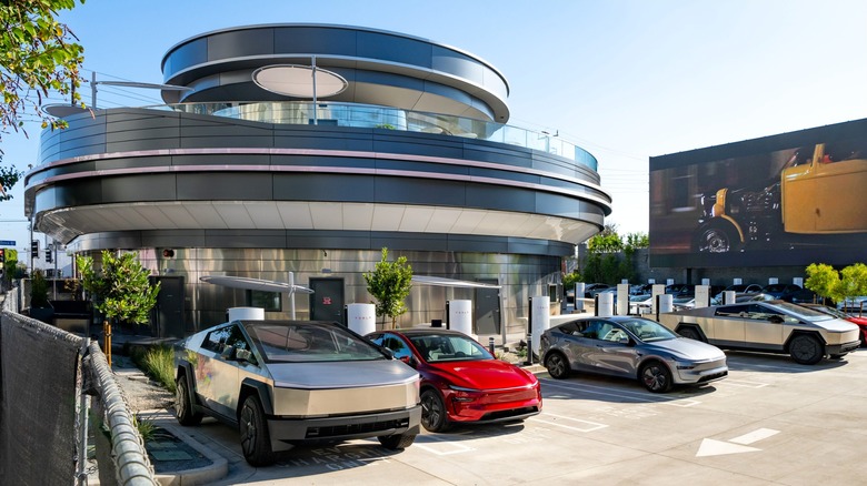 Exterior of the Tesla Diner in LA with Tesla trucks in the parking lot