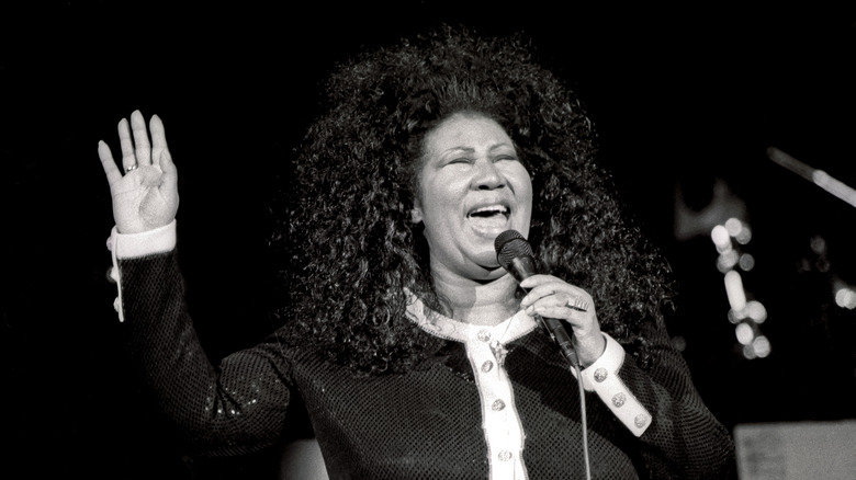 American musician Aretha Franklin performs at a JVC Jazz Festival concert at Carnegie Hall, New York, New York, June 26, 1996.