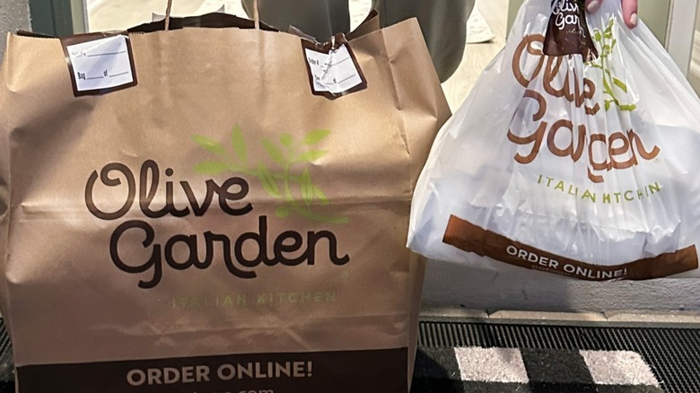 Olive Garden takeout/delivery bags