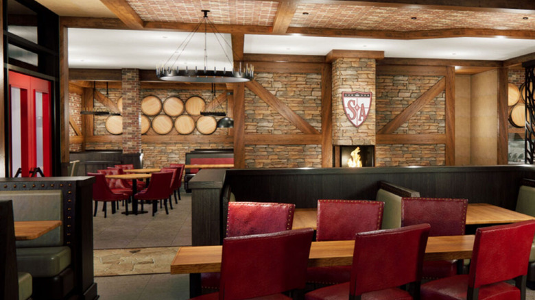 Steak and Ale interior