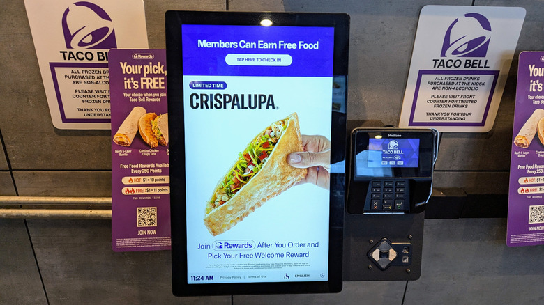 A Taco Bell kiosk advertising the Crispalupa