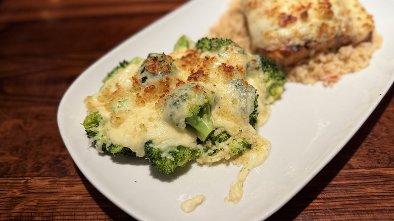 Fresh Steamed Broccoli at LongHorn Steakhouse