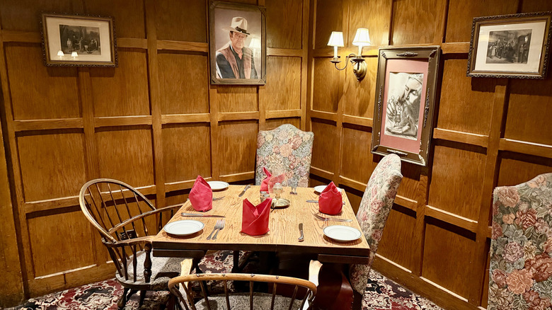 The John Wayne table in Jonathan's Study dining room at Gulliver's Restaurant