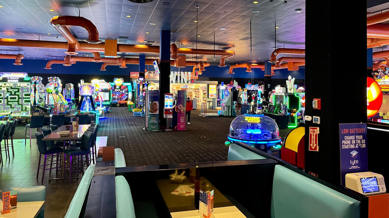 The inside of a Dave & Buster's restaurant