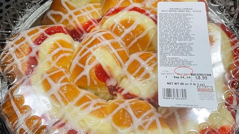 Costco "mayorca suprema" sweet rolls