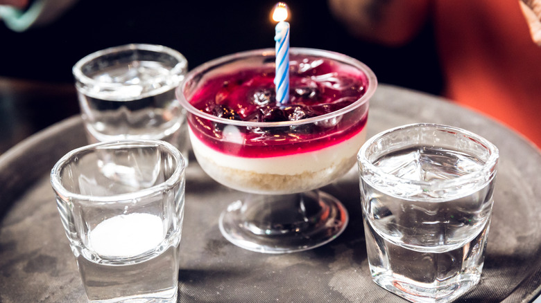 Blueberry cheese cake and teguila