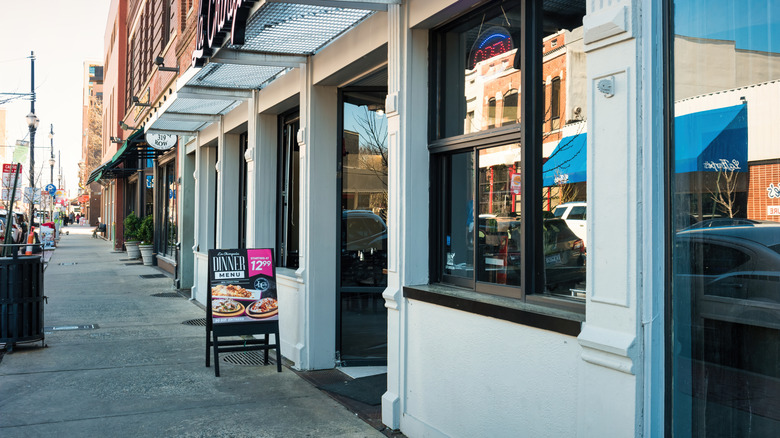 Restaurant storefront in Little Rock, Arkansas, during the day
