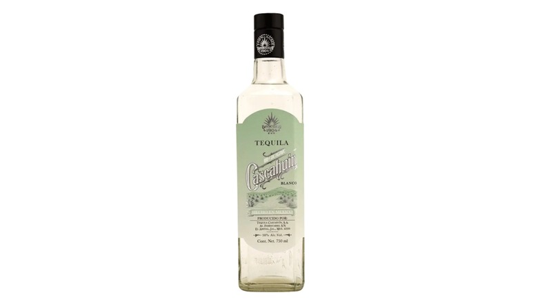 A bottle of Cascahuín Blanco tequila on a white background