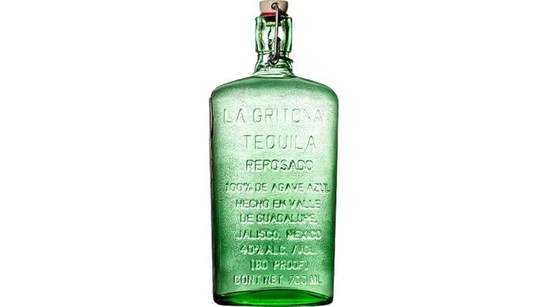 A bottle of La Gritona Blanco on a white background