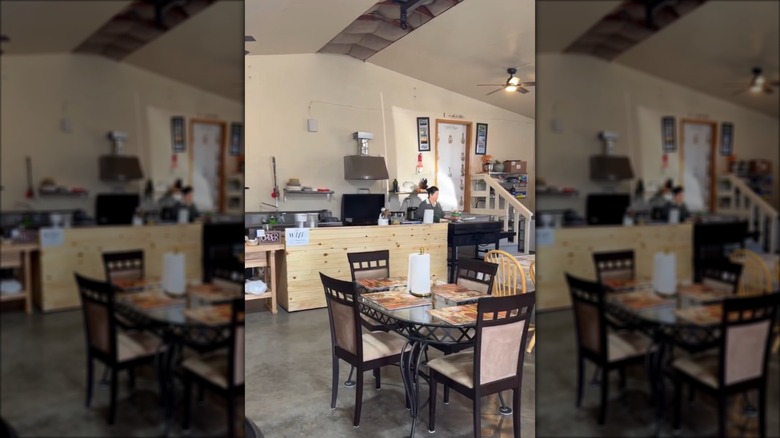 Wisdom Authentic Mexican Barbacoa Tacos, etc. Interior dining room