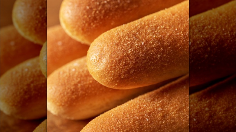 olive garden breadsticks close up