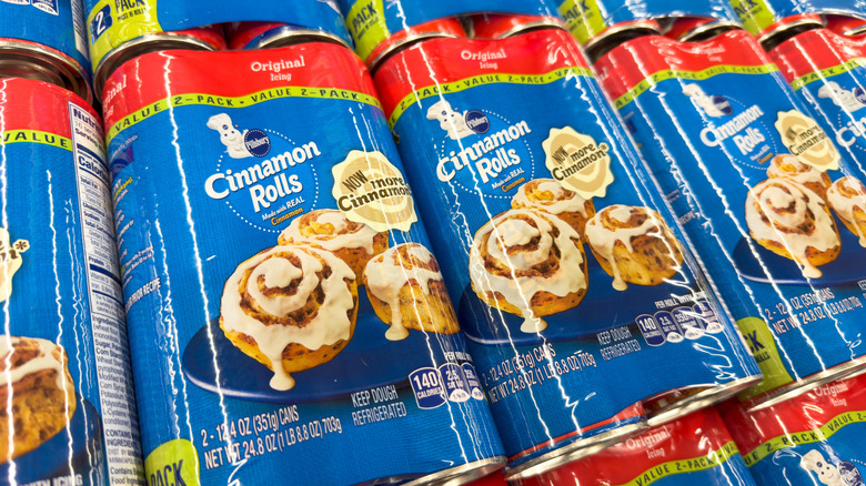 Pillsbury cinnamon rolls