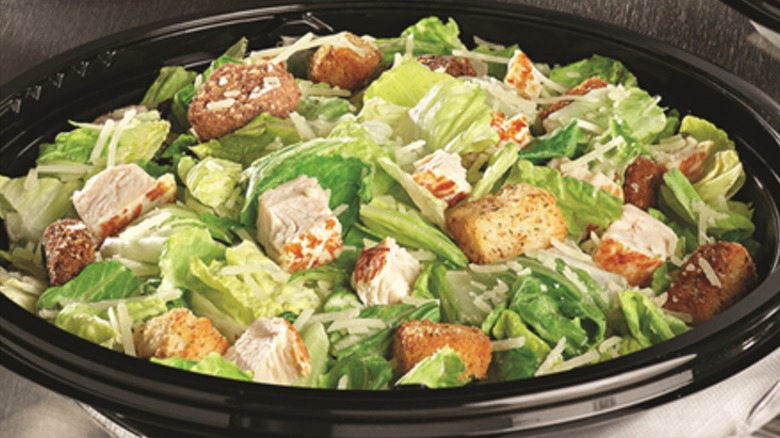Domino's salad with chicken