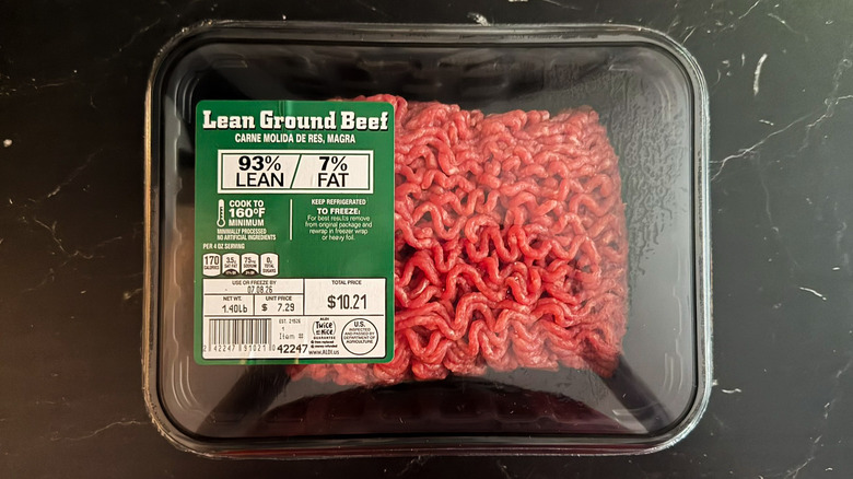 A package of Aldi's lean ground beef 7% fat