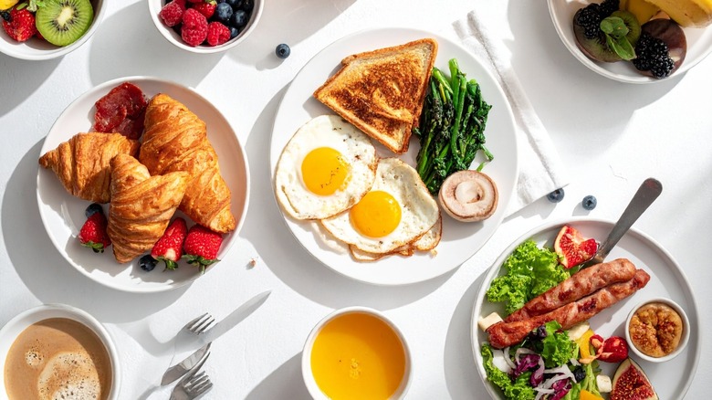 table with brunch items