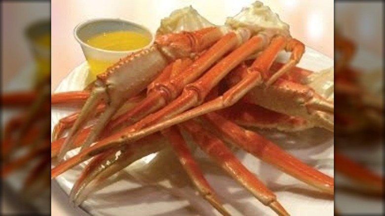 Crab with side of melted butter at Palace Casino Buffet