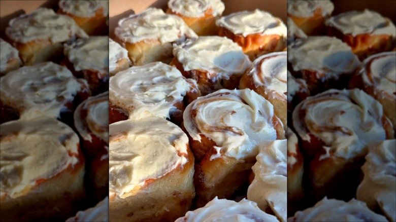 Dough Lady Cinnamon Roll tray