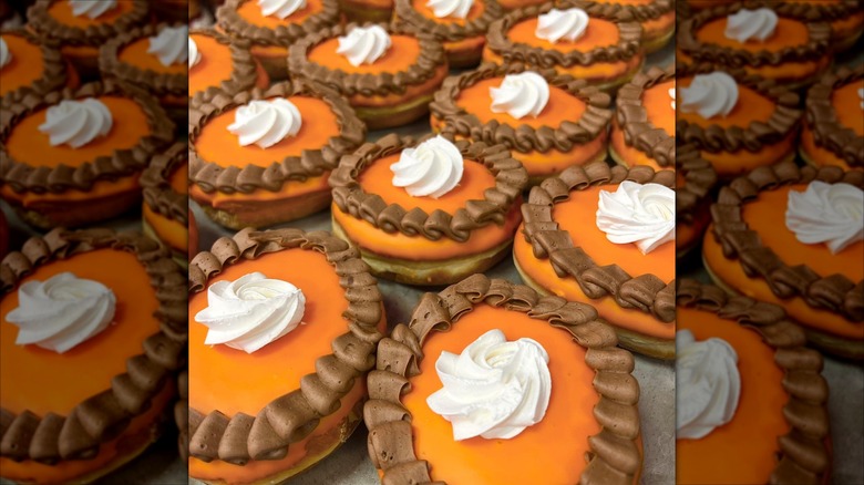 Pumpkin pie-style donut