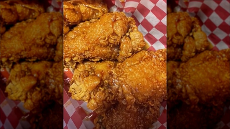 Hawaii Soul Chicken fried chicken with checkered napkin