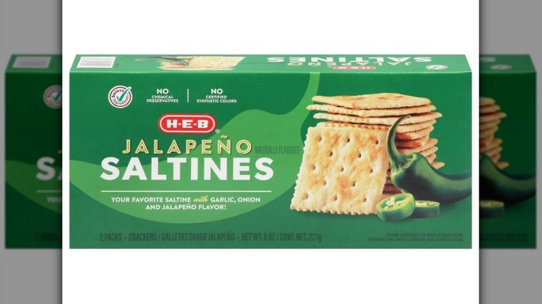 green box of H-E-B jalapeño saltine crackers