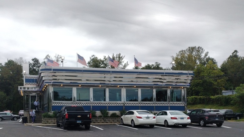 Exterior of Blue Colony Diner