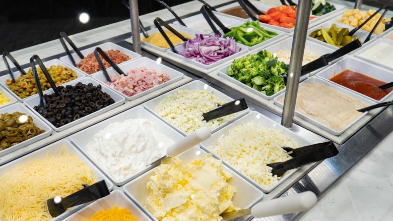 Golden Corral Salad Bar