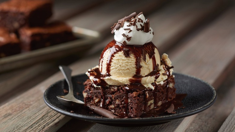 Outback Steakhouse Chocolate Thunder from Down Under dessert