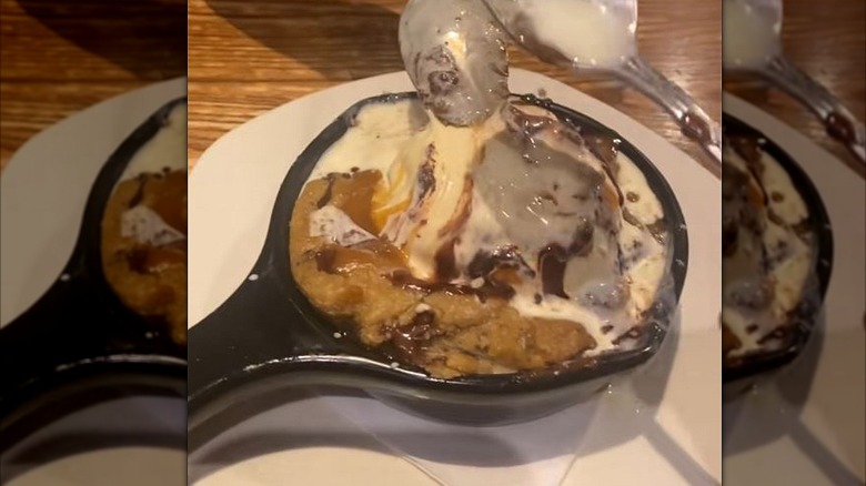 Outback Steakhouse chocolate cookie skillet