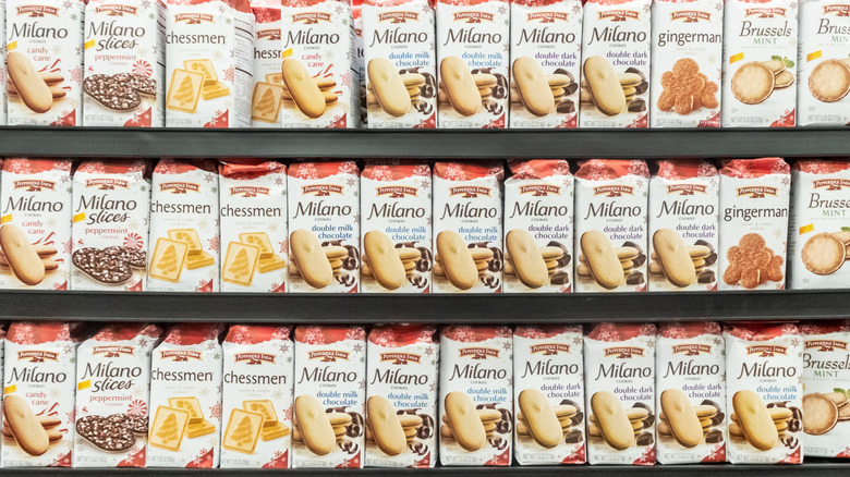 Shelf with multiple rows of Pepperidge Farm cookies