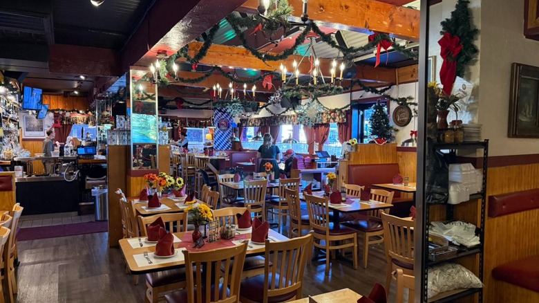 Cafe Old Vienna interior dining area