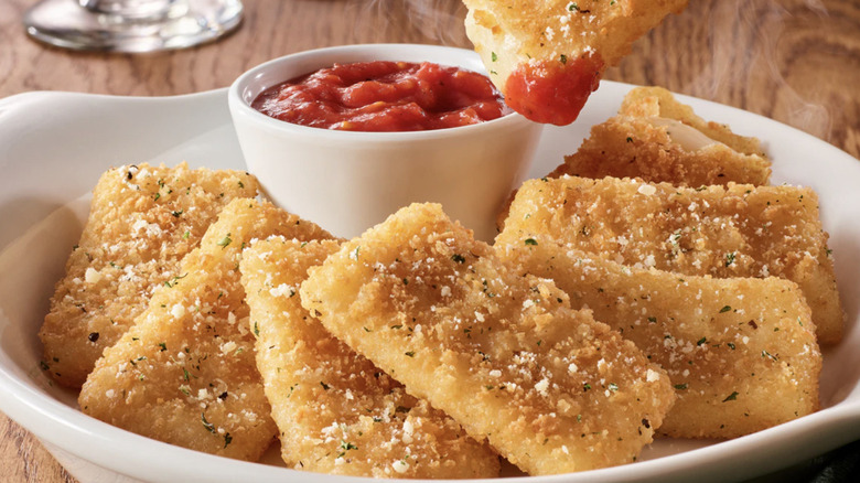 Fried Mozzarella Olive Garden