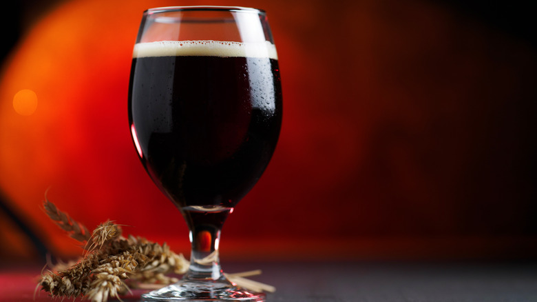 glass of dark stout beer