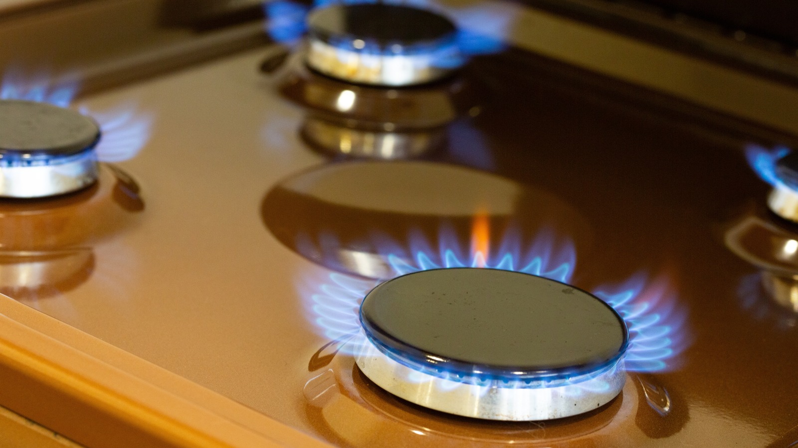 The Biggest Mistakes You Are Making With Your Gas Stove Top
