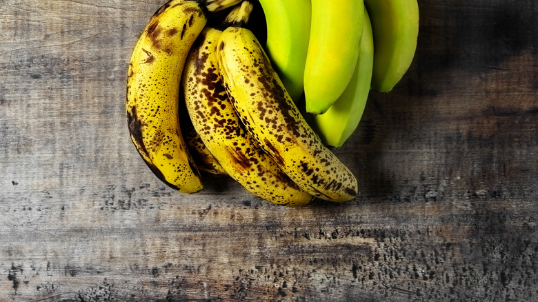 ripe and unripe bananas